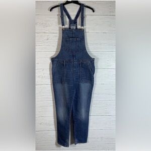 Old Navy Women’s Blue Denim Bib Overalls Size 14 regular